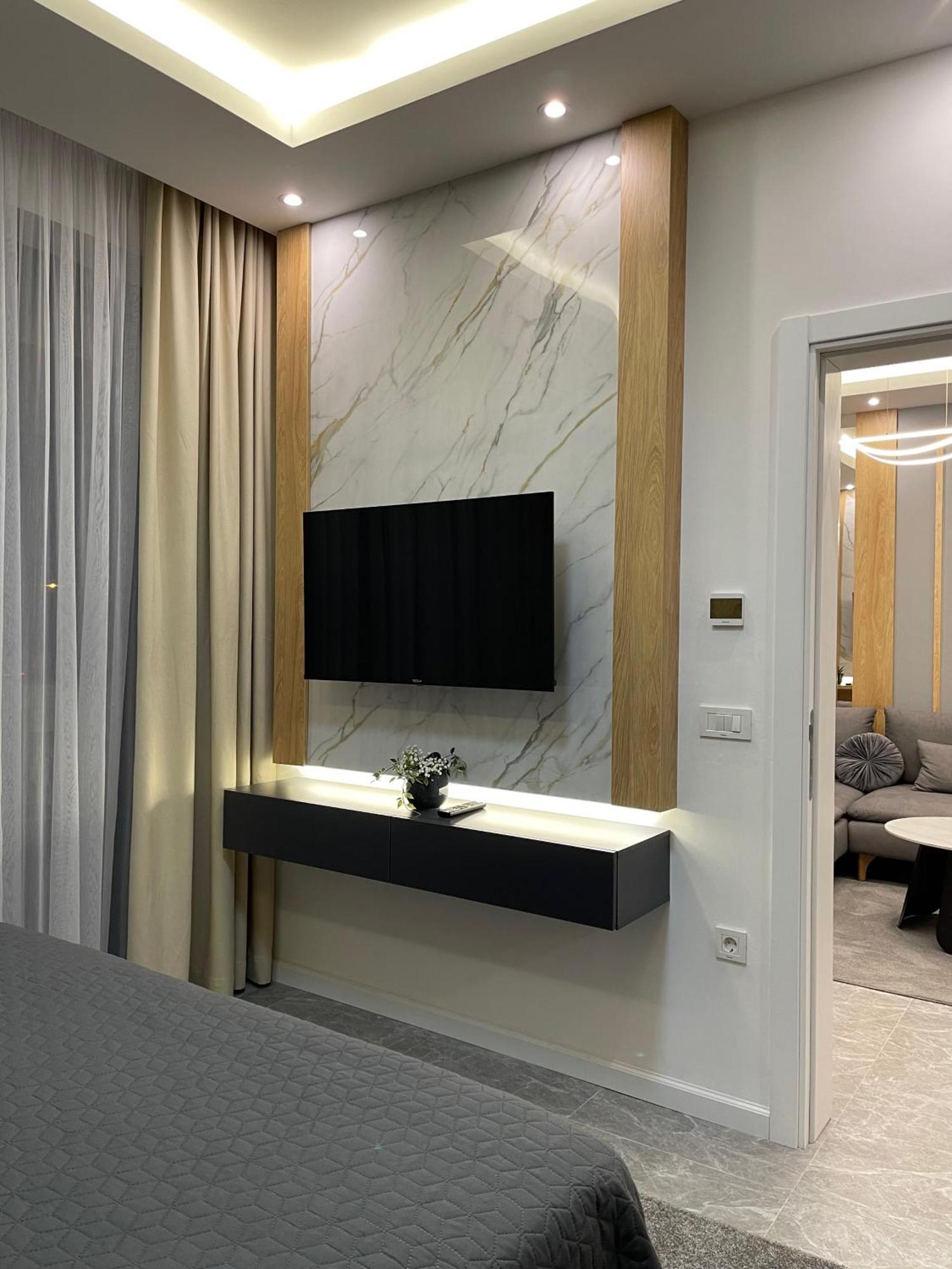 Hotel Maraj ウルツィニ エクステリア 写真